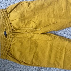 JCrew Yellow Linen Pants Women’s Size:6 in Perfect Condition! ONLY worn ONCE !